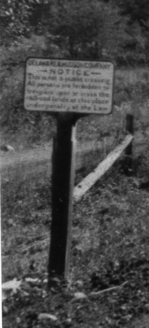 The Glen notice sign